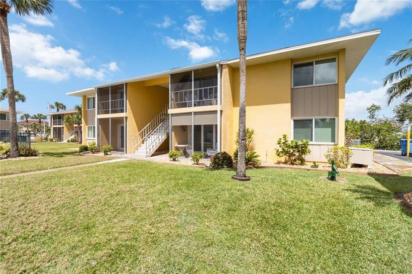 Picture of 101 Louella Lane Unit 11, Nokomis FL 34275