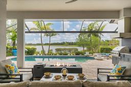 Picture of 8258 Grande Shores Drive, Sarasota, FL 34240