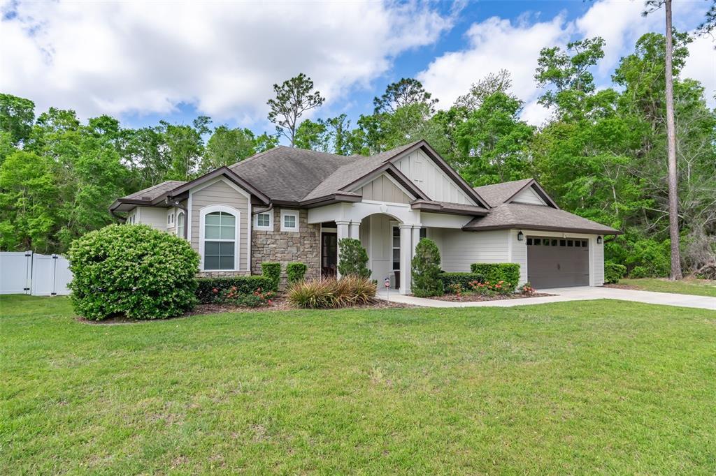 Picture of 410 SW Silver Palm Drive, Lake City, FL 32024