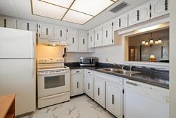 Picture of 948 Virginia Street Unit 202, Dunedin, FL 34698