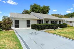 Picture of 25929 Newcombe Circle, Leesburg, FL 34748