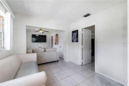Picture of 2620 W Idlewild, Tampa, FL 33614
