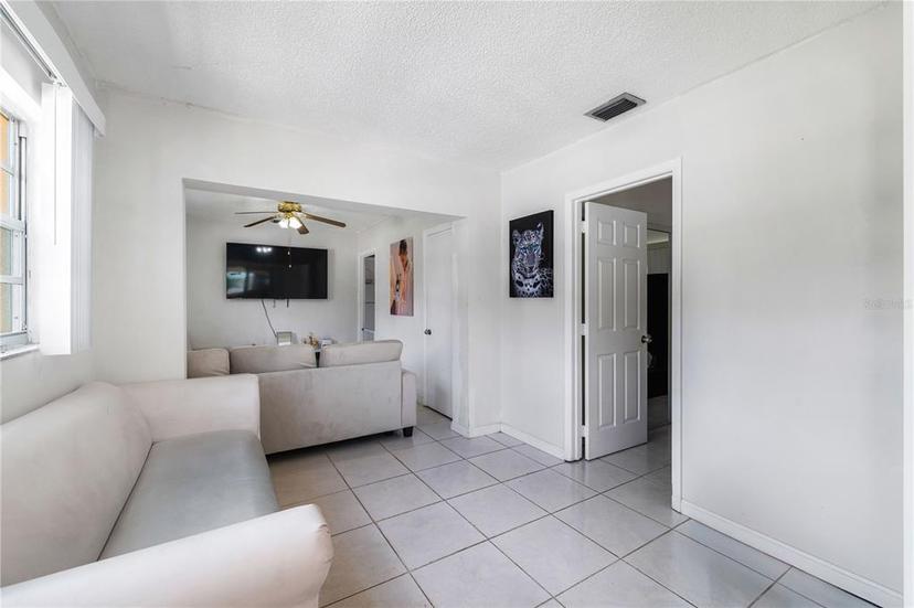 Picture of 2620 W Idlewild, Tampa FL 33614