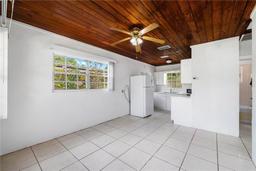 Picture of 2620 W Idlewild, Tampa, FL 33614