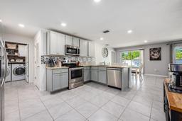 Picture of 112 Fordham Street, Deltona, FL 32725
