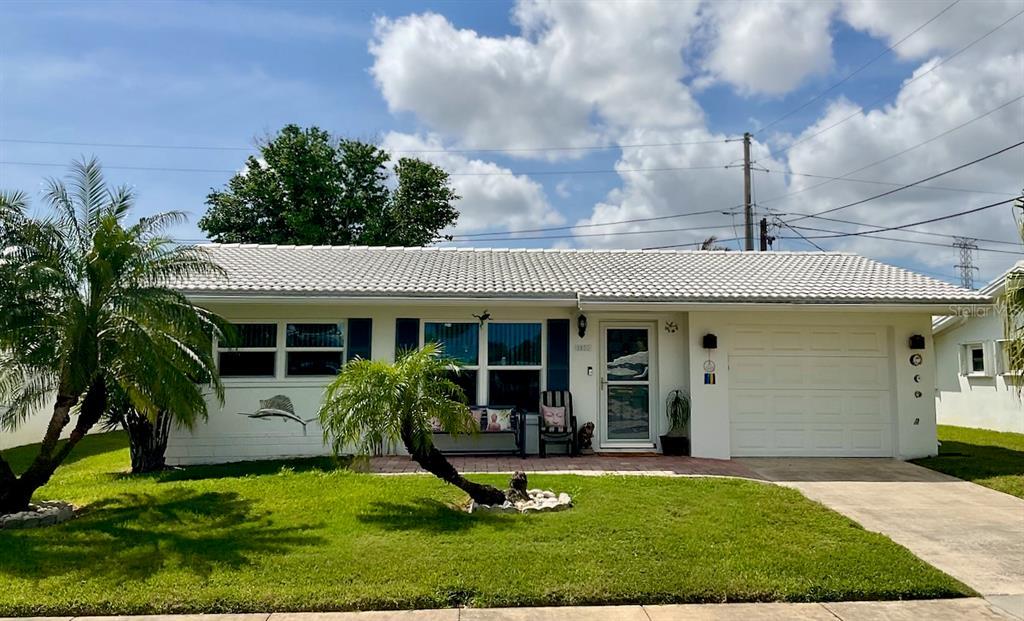Picture of 3890 Mainlands Boulevard N, Pinellas Park, FL 33782