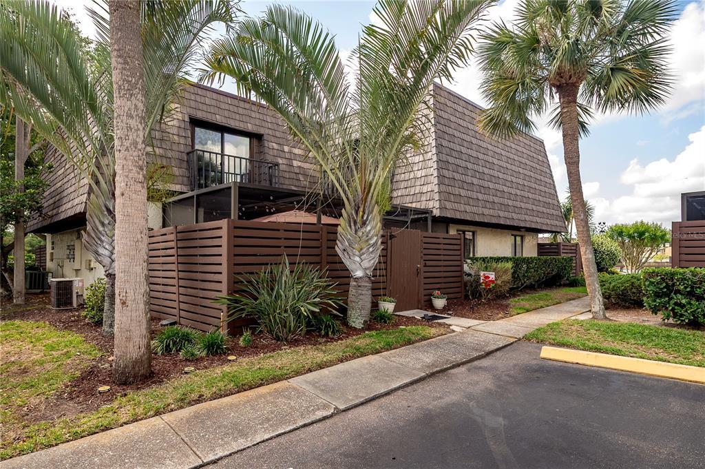 Picture of 15344 E Pond Woods Drive, Tampa, FL 33618