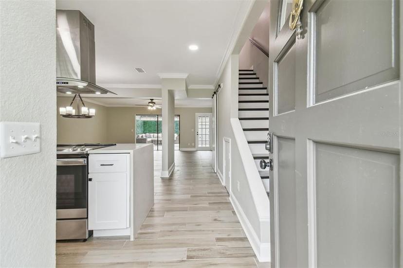 Picture of 2702 W Paxton Avenue Unit D, Tampa FL 33611
