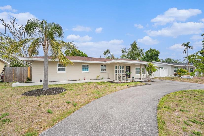 Picture of 831 72Nd Avenue N, St Petersburg FL 33702