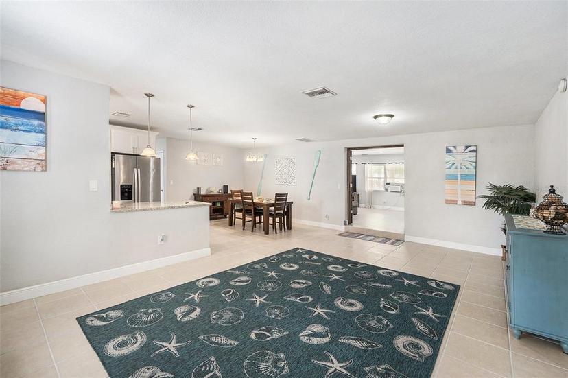 Picture of 831 72Nd Avenue N, St Petersburg FL 33702