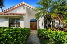 Picture of 772 Live Oak Terrace Ne, St Petersburg, FL 33703