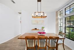 Picture of 772 Live Oak Terrace Ne, St Petersburg, FL 33703