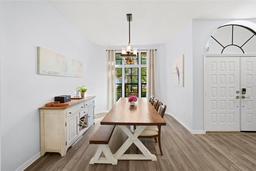 Picture of 772 Live Oak Terrace Ne, St Petersburg, FL 33703