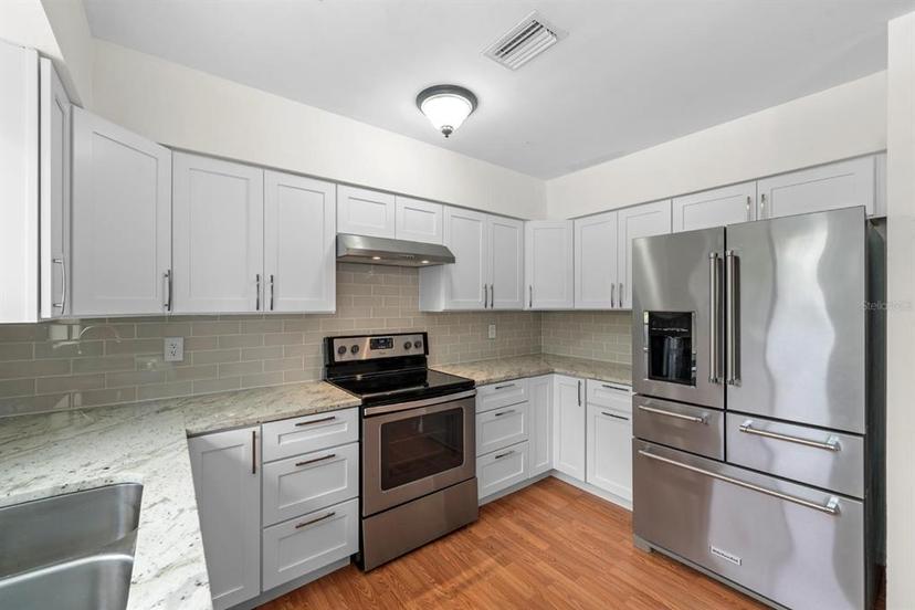 Picture of 10903 N Boulevard, Tampa FL 33612