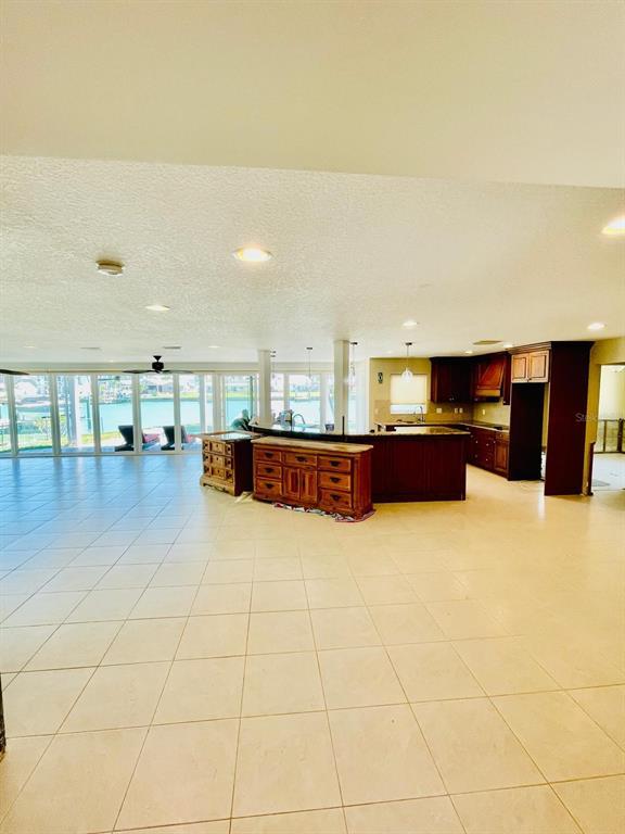 Picture of 795 119Th 795 119Th Avenue, Treasure Island FL 33706