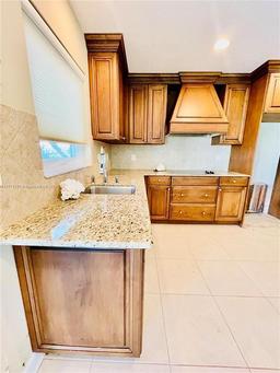 Picture of 795 119Th 795 119Th Avenue, Treasure Island, FL 33706