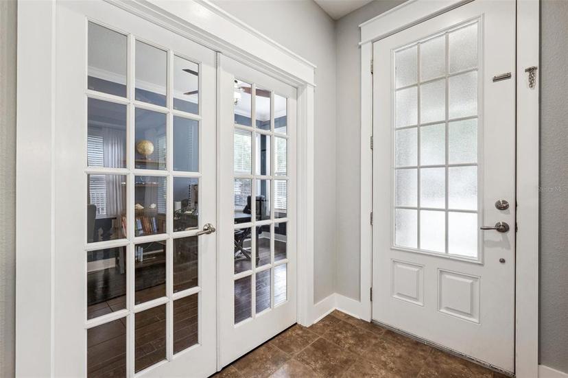 Picture of 5949 Parkset Drive, Lithia FL 33547
