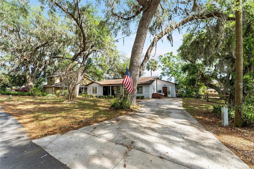 Picture of 10060 SE 106Th Lane, Belleview FL 34420