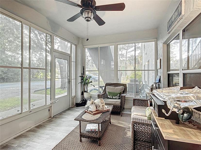 Picture of 949 SE Mayo Drive Unit 105, Crystal River FL 34429