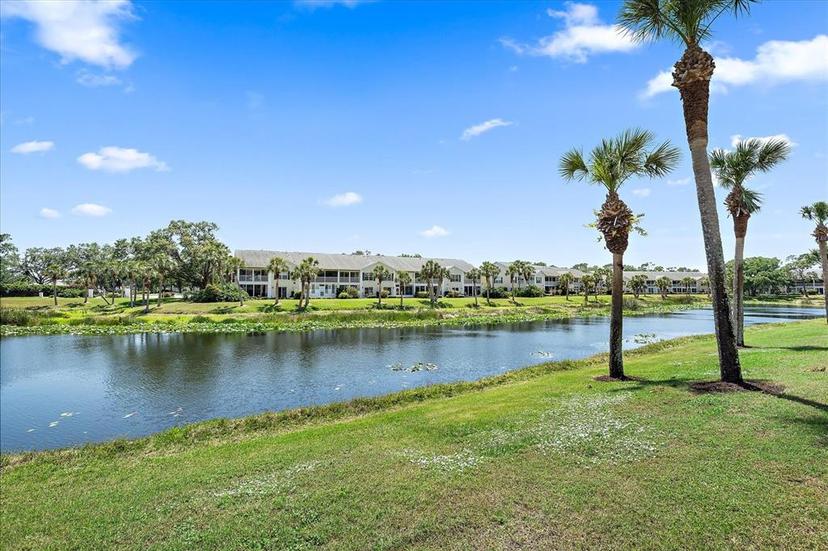Picture of 414 Laurel Lake Drive Unit 203, Venice FL 34292