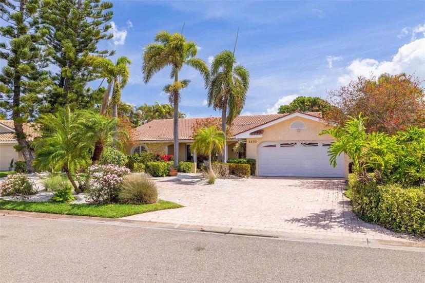 Picture of 4490 38Th Way S, St Petersburg FL 33711