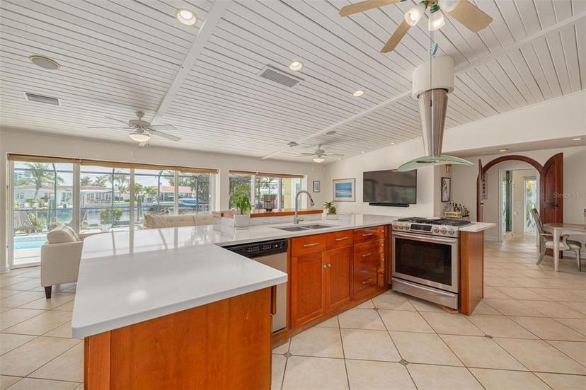 Picture of 4490 38Th Way S, St Petersburg FL 33711