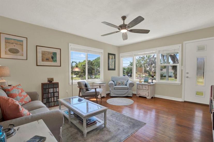 Picture of 2049 Broadway, Clearwater FL 33755
