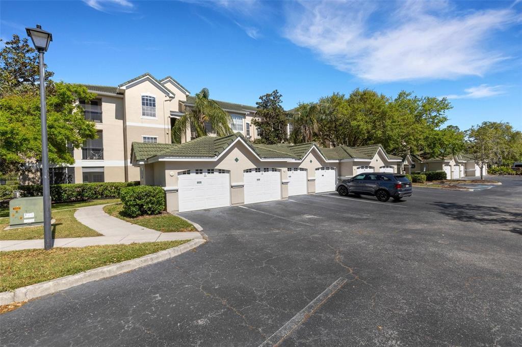 Picture of 5122 Northridge Road Unit 112, Sarasota, FL 34238
