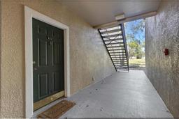 Picture of 5122 Northridge Road Unit 112, Sarasota, FL 34238