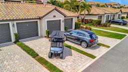 Picture of 5694 Palmer Circle Unit 202, Bradenton, FL 34211