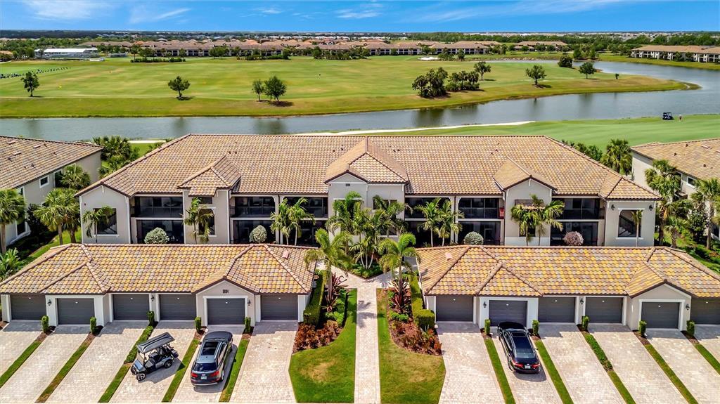 Picture of 5694 Palmer Circle Unit 202, Bradenton, FL 34211