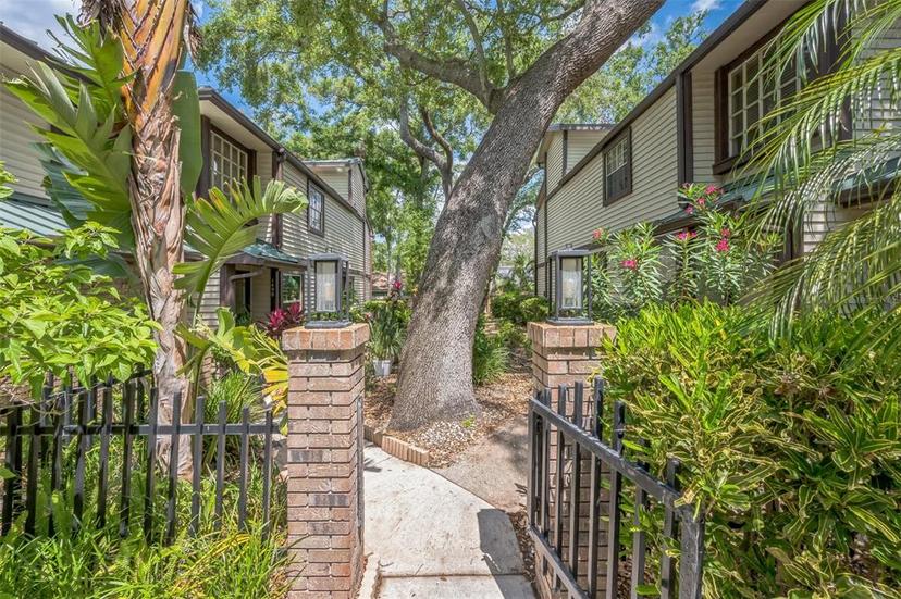 Picture of 1490 Mahogany Lane Unit 706, Palm Harbor FL 34683
