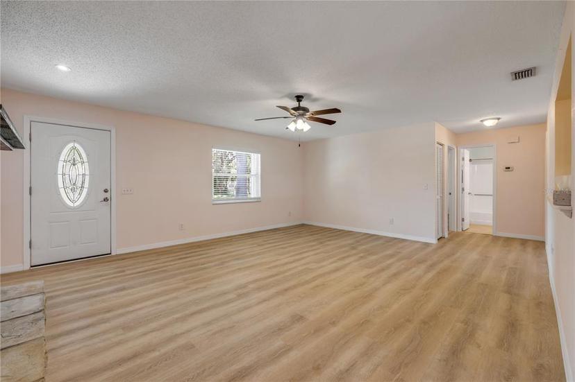Picture of 1851 Pine Tree Drive, Edgewater FL 32141