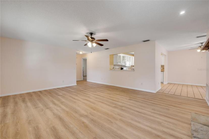 Picture of 1851 Pine Tree Drive, Edgewater FL 32141