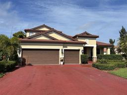 Picture of 4622 Grand Lakeside Drive, Palm Harbor, FL 34684