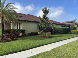 Picture of 4622 Grand Lakeside Drive, Palm Harbor, FL 34684