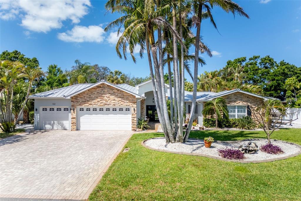 Picture of 102 Crestwood Lane, Largo, FL 33770