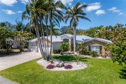 Picture of 102 Crestwood Lane, Largo, FL 33770