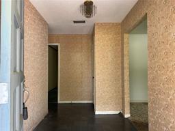 Picture of 9310 NW 10Th Place, Gainesville, FL 32606