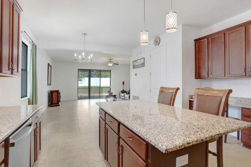 Picture of 1214 Florablu Drive, Seffner FL 33584