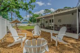 Picture of 407 8Th Street Sw, Ruskin, FL 33570