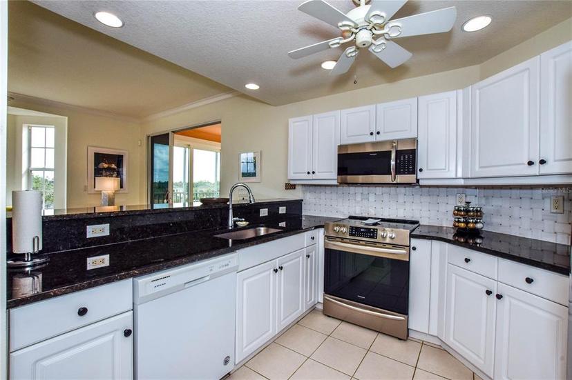 Picture of 1711 Gondola Park Drive Unit 1711, Venice FL 34292
