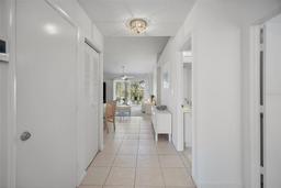 Picture of 6191 Bahia Del Mar Boulevard Unit 204, St Petersburg, FL 33715