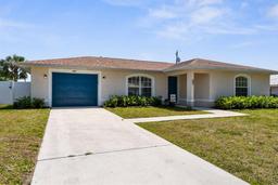 Picture of 511 Porpoise Road, Venice, FL 34293