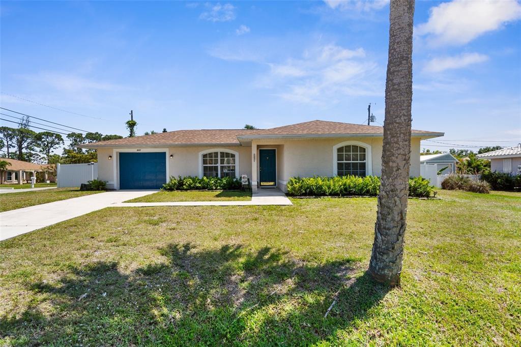 Picture of 511 Porpoise Road, Venice, FL 34293