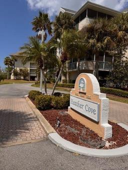 Picture of 5557 Sea Forest Drive Unit 216, New Port Richey, FL 34652