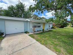 Picture of 1713 Valencia Drive E, Largo, FL 33778