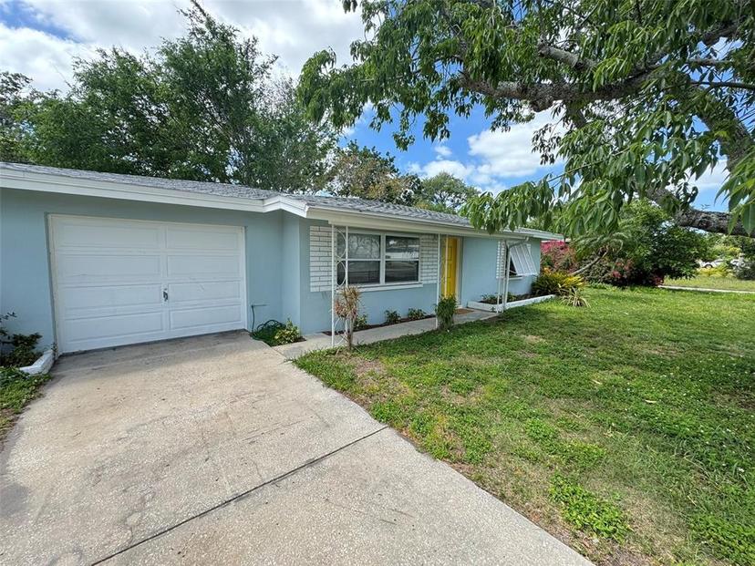Picture of 1713 Valencia Drive E, Largo FL 33778