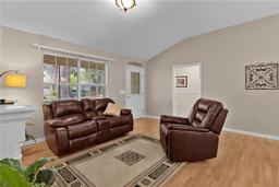 Picture of 411 Loma Paseo Drive, The Villages, FL 32159