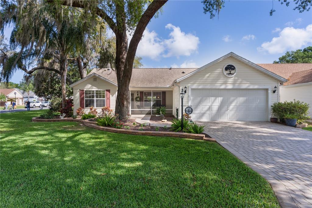 Picture of 411 Loma Paseo Drive, The Villages, FL 32159